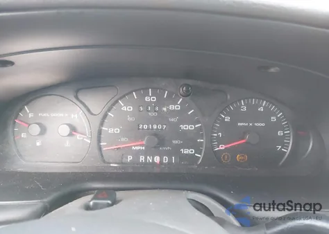 2001 Ford Taurus Ses z USA, uszkodzony, nr VIN 1FAFP55U81G260448